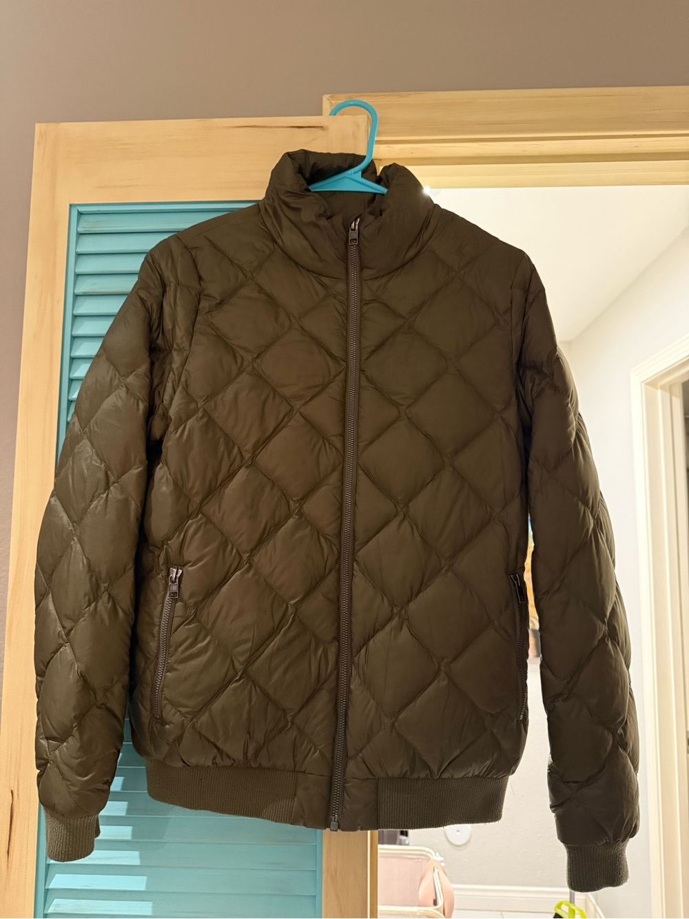 Patagonia Quilted Olive Diamond Puffer Jacket